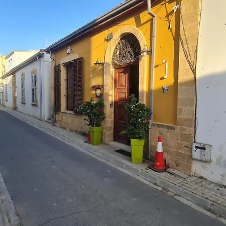 民宿 Petro's Antique House *