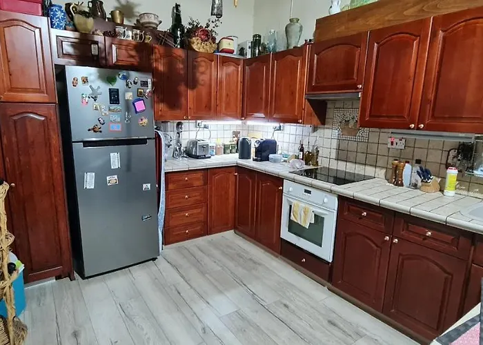 Petro's Antique House Kwatera prywatna