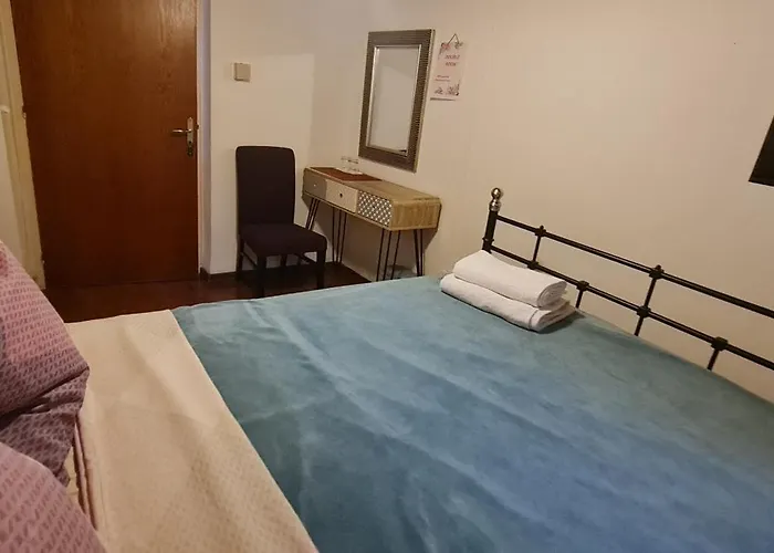 Petro's Antique House