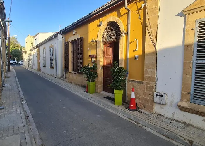 Kwatera prywatna Petro's Antique House *